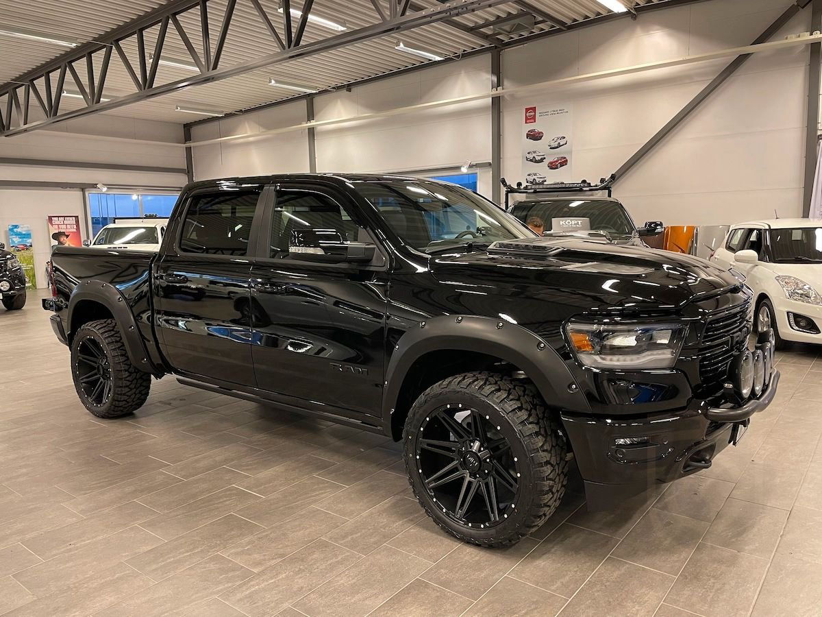 Dodge RAM 1500 Laramie Offroad Extreme