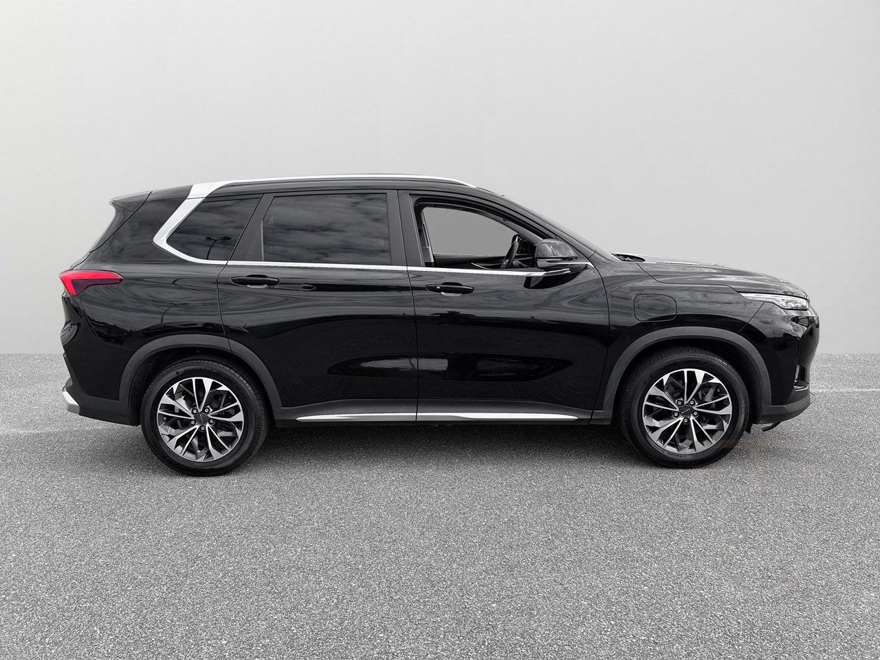 Maxus Euniq 6