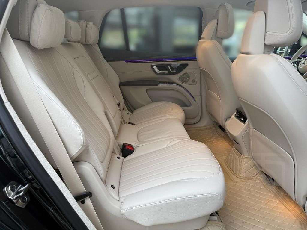 Mercedes-Benz EQS SUV
