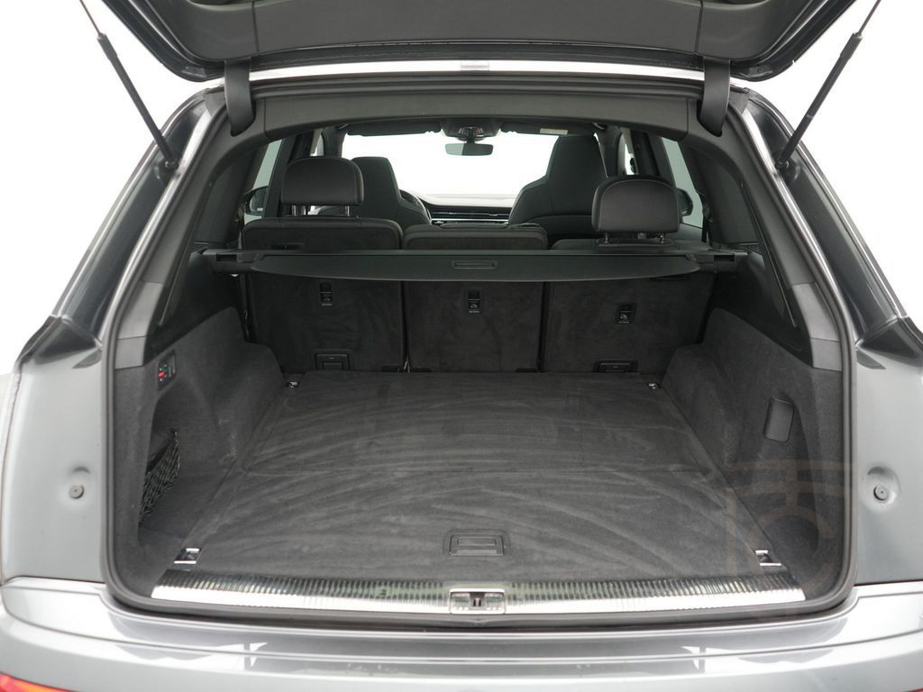 Audi SQ7 ACC 360° PANO CARBON STANDHZ AHK HUD