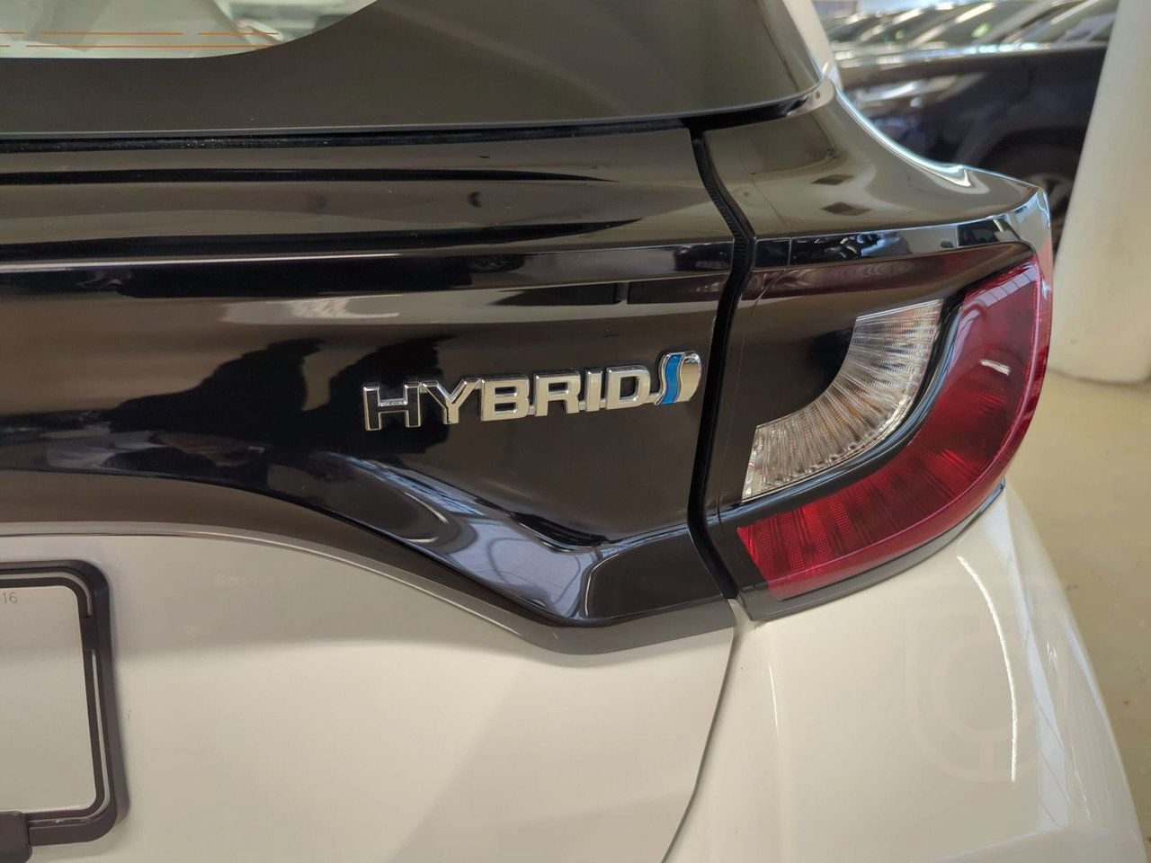 Toyota Yaris 1,5 HYBRID ACTIVE 5-D