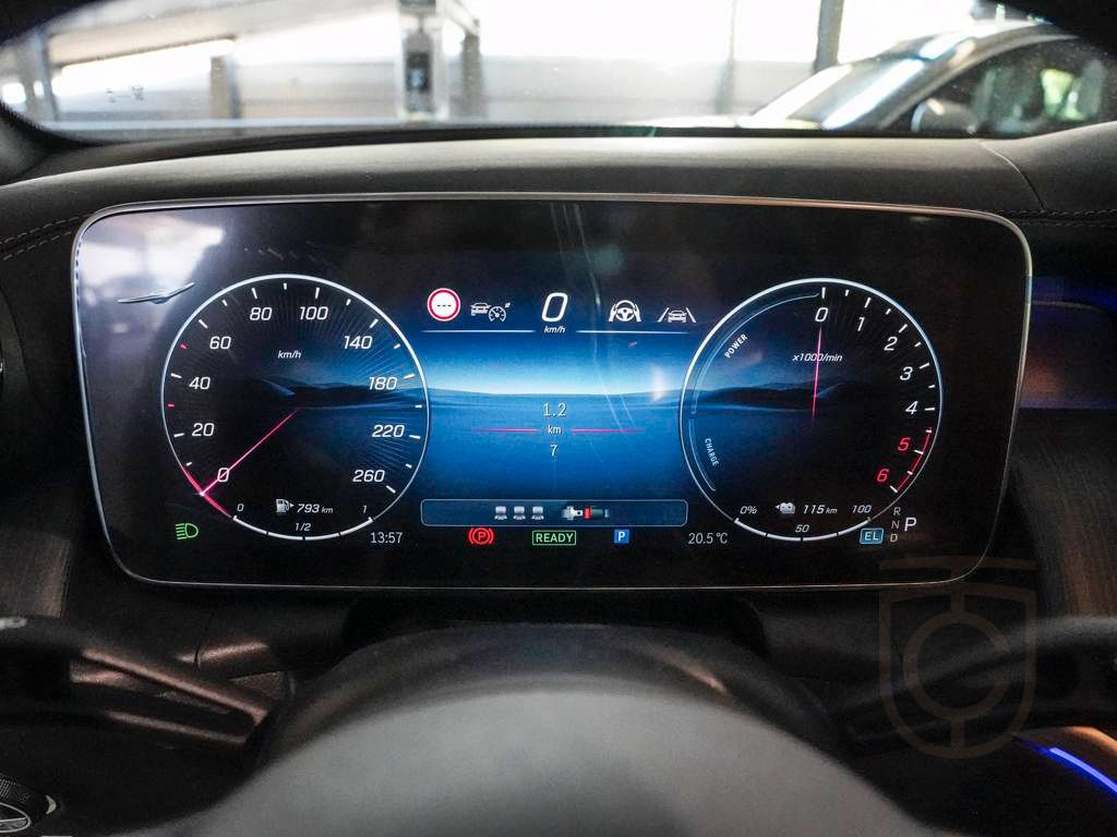 Mercedes-Benz GLC 300 EDITION-AMG-DISTRONIC-PANO-UVP 100.000