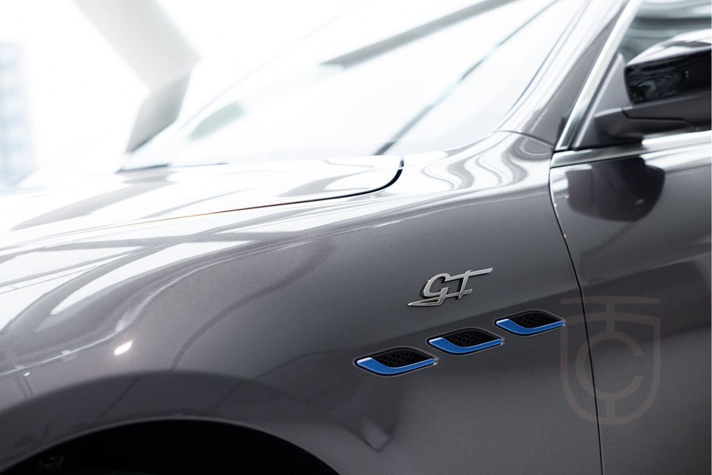 Maserati Ghibli Hybrid GT Edizione Finale | Heated Front