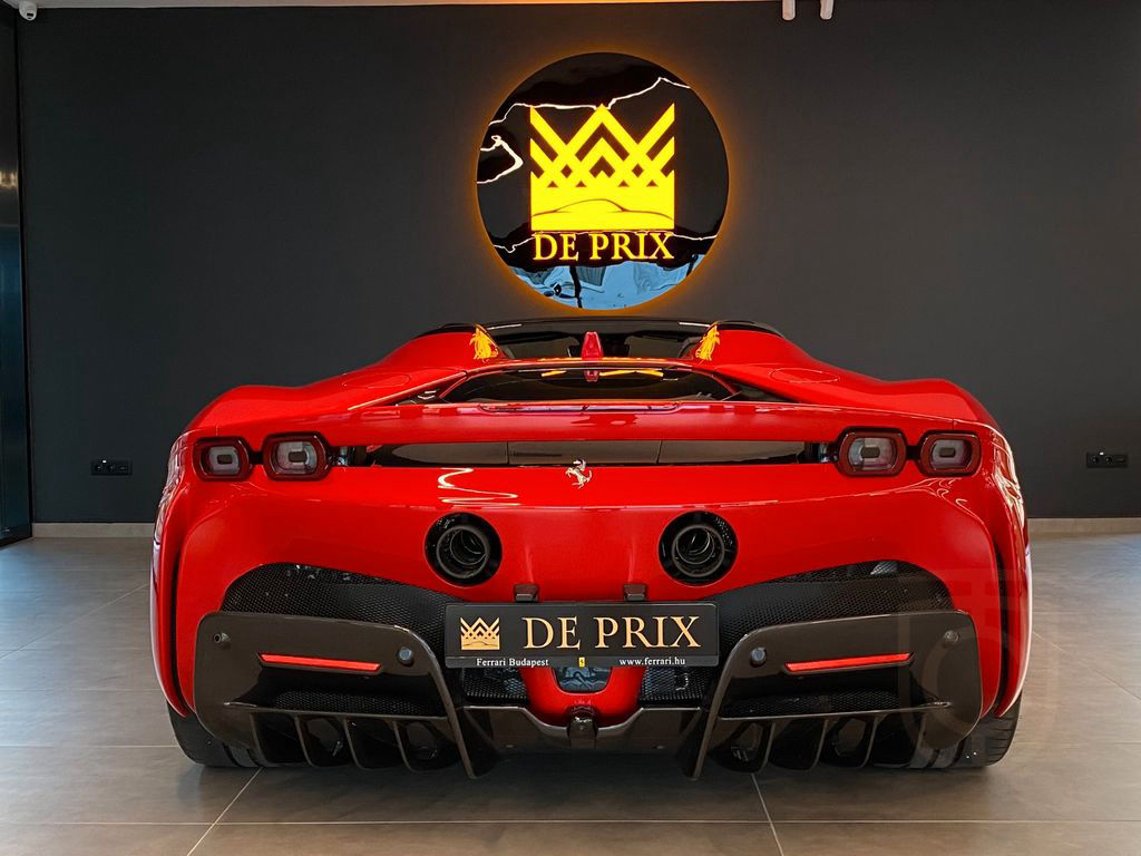 Ferrari SF90 Spider*Lift*Carbon*