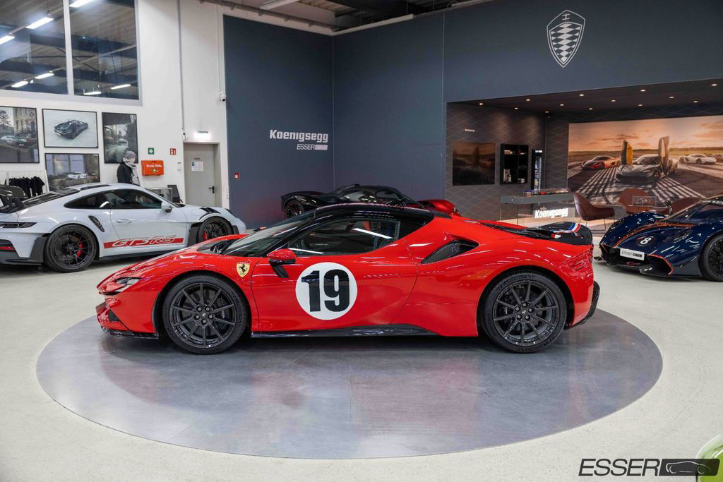 Ferrari SF90 Stradale | Hommage to 250 GTO Le Mans