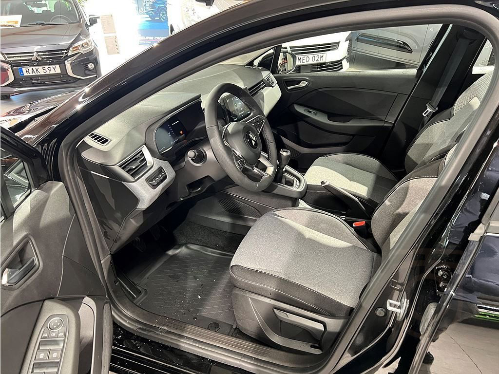 Mitsubishi Colt Invite