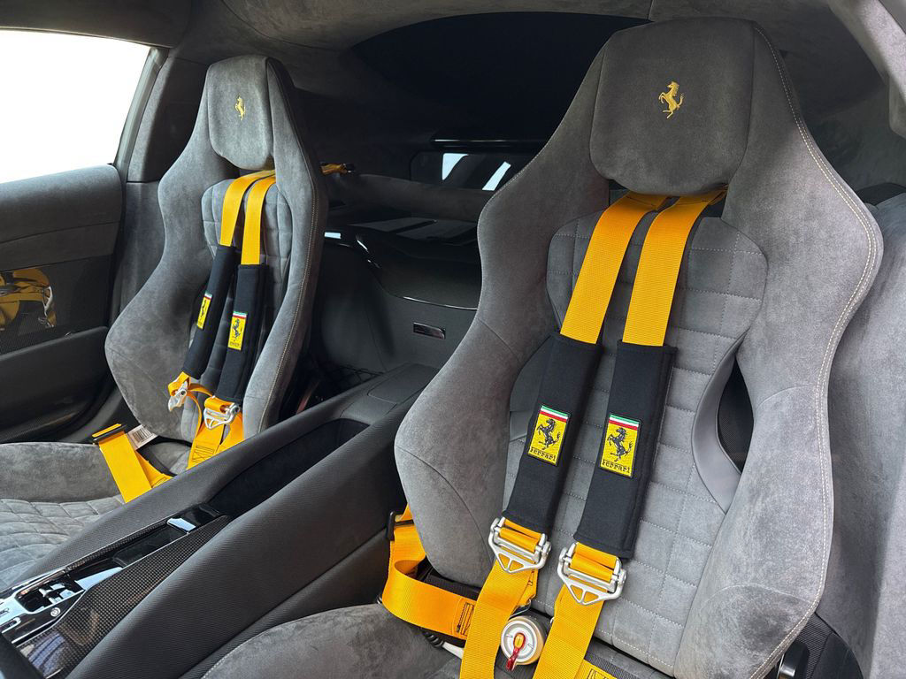 Ferrari 812 Competizione