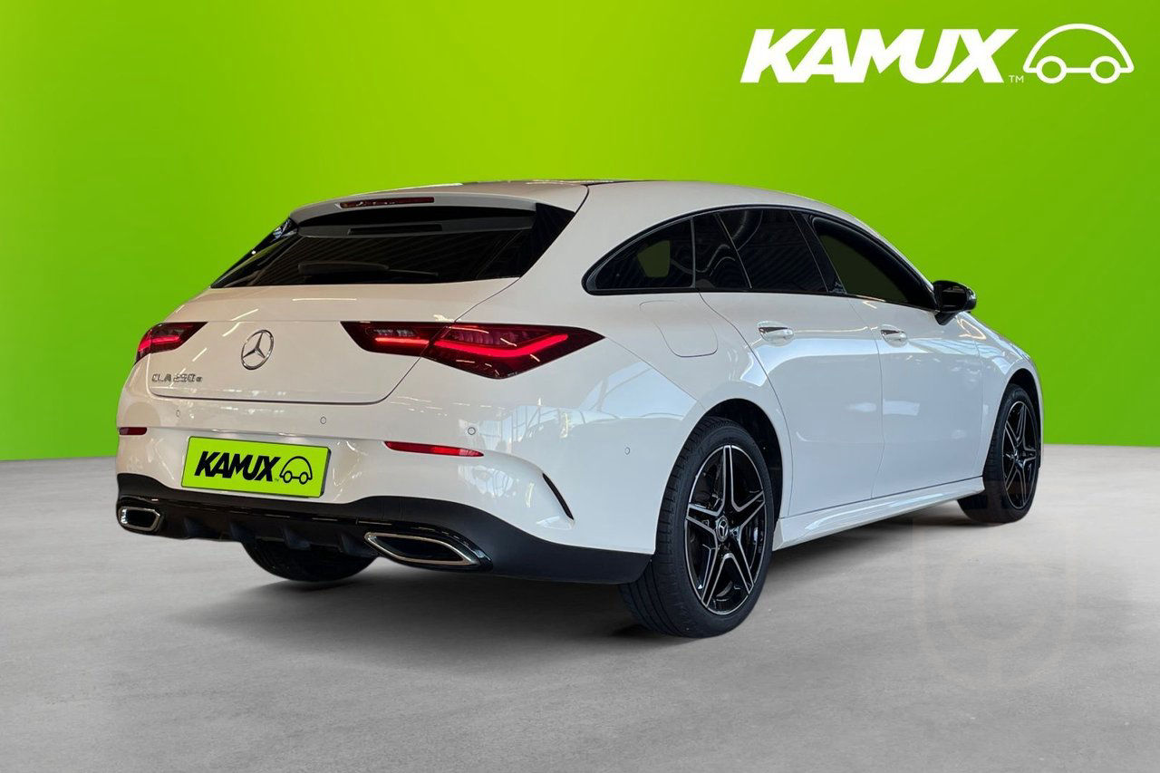 Mercedes-Benz CLA 250 e Shooting Brake AMG Wide