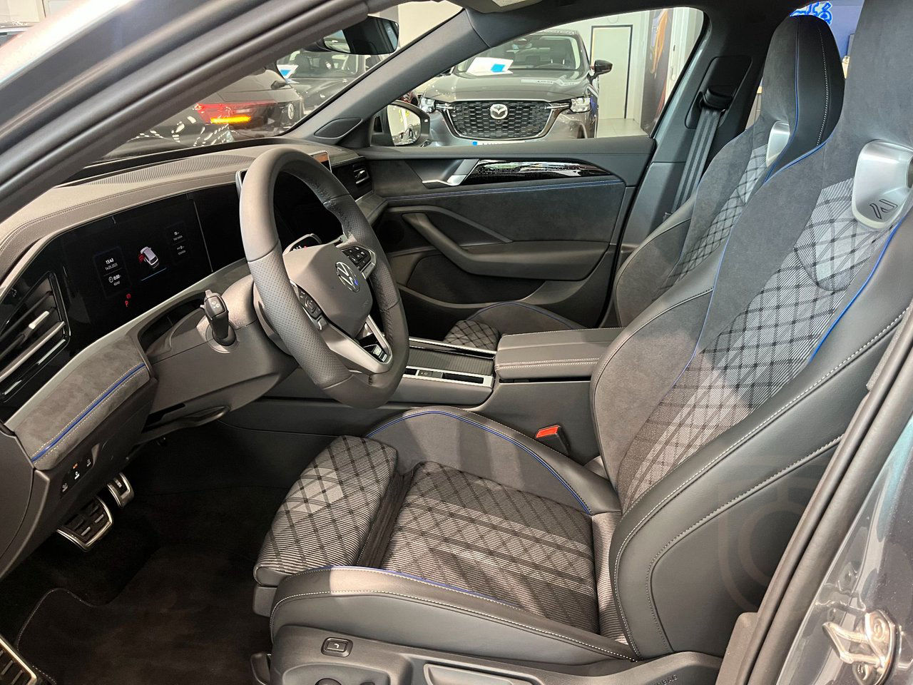 Volkswagen Passat eHybrid 1.5 TSI  R-Line