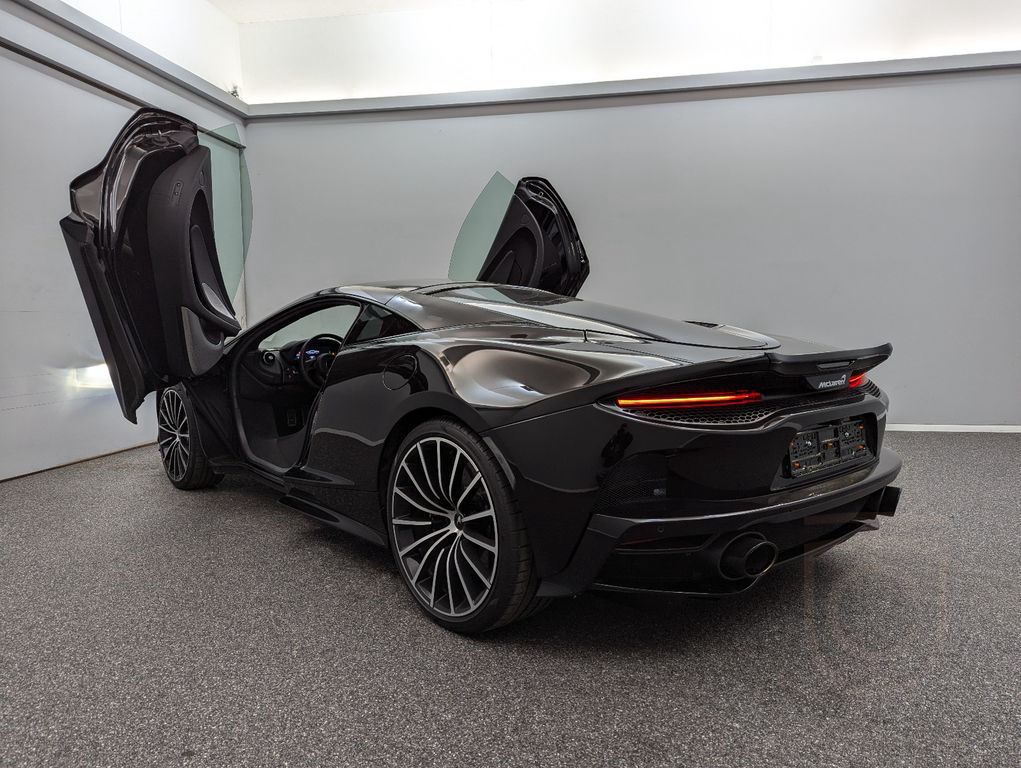 McLaren GT*MY2023*BLACK/BLACK*CARBON*FULL OPTIONS*B&W