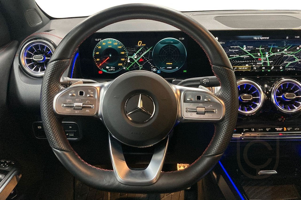 Mercedes-Benz EQB 300 4MATIC AMG