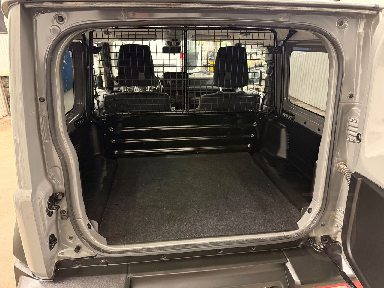 Suzuki Jimny 1.5 Allgrip Rhino Edition 4x4