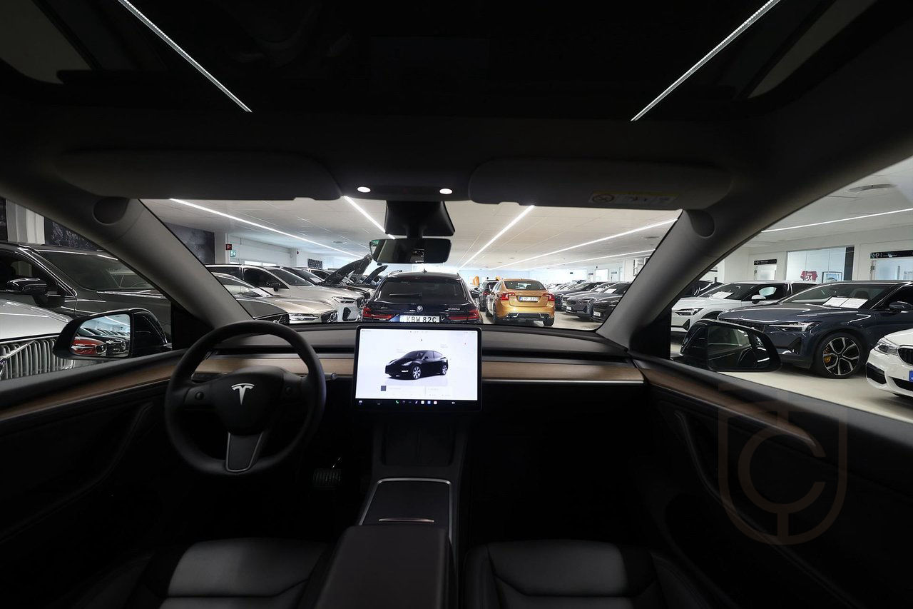 Tesla Model Y Long Range AWD