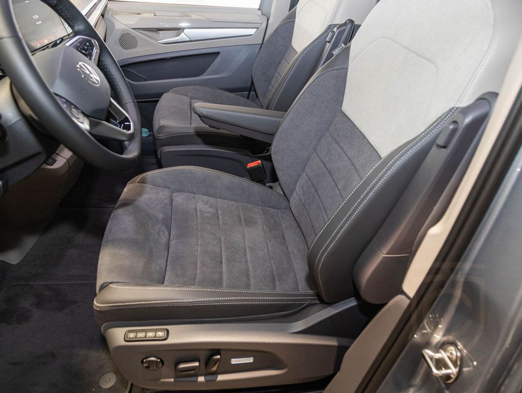 Volkswagen T7 Multivan Style 2,0 l TSI lang | keyless | Eas