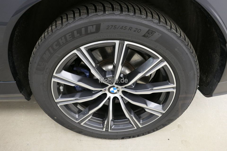 BMW X6 M60i Komfortsitze*Standhzg*AHK*DAPro*PanoSky*
