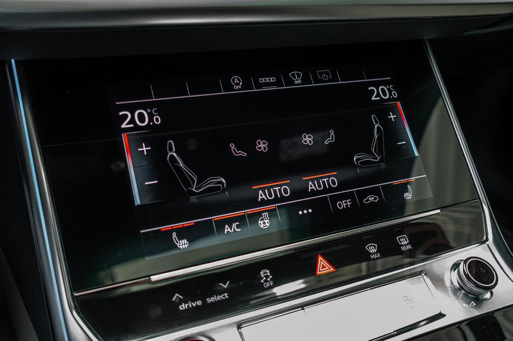 Audi S6 Avant EXCLUSIVE B&O*PANO*LUFT*HUD*SClose*21"