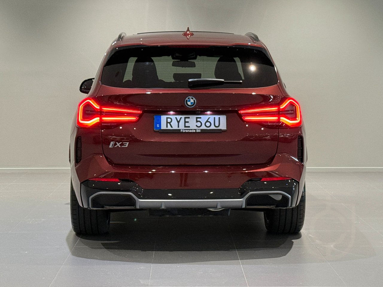 BMW iX3 Charged Plus