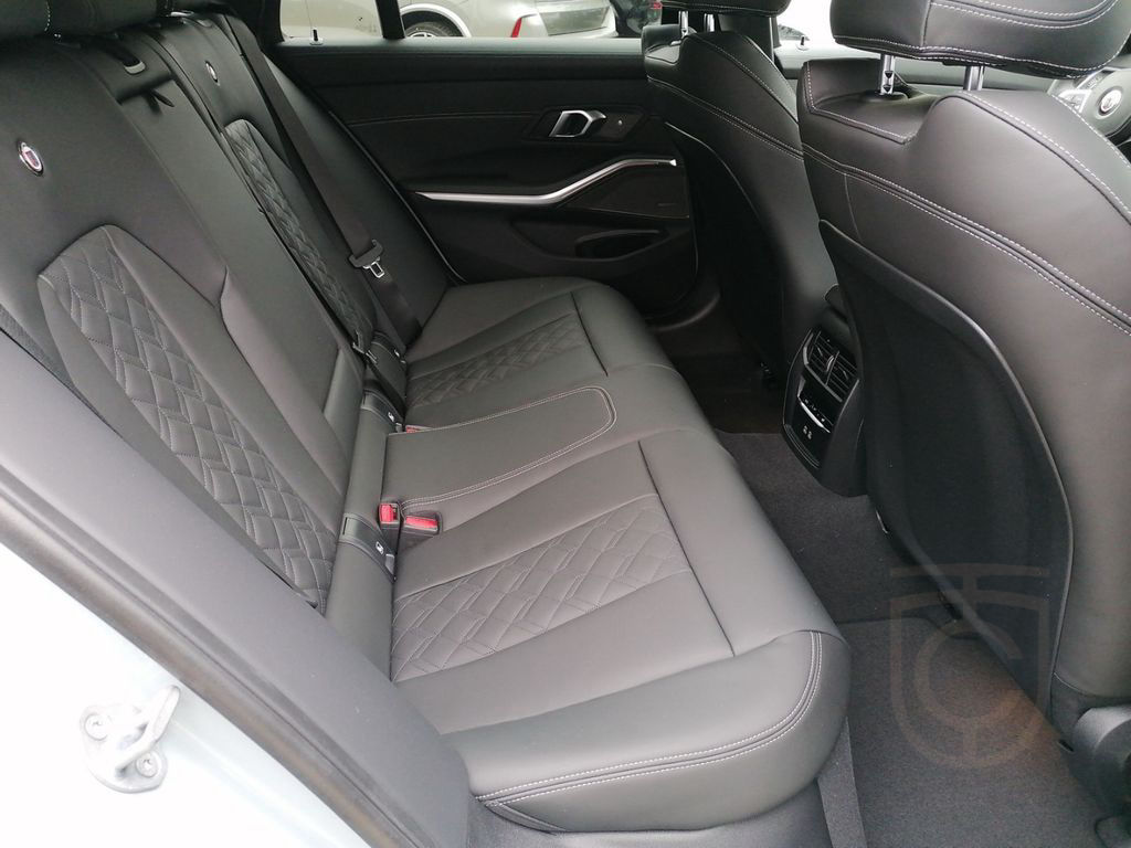 ALPINA B3 Touring UPE 116.940,-€ HUD AHK Pano ACC H/K