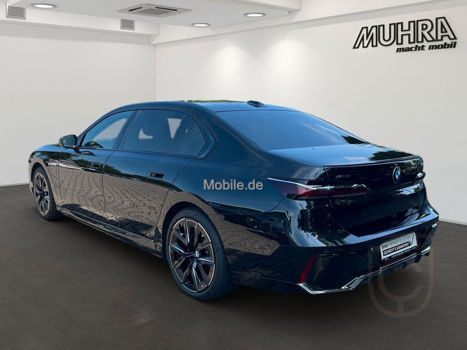 BMW 750e xDrive M Sport 21" Executive Lounge Massage