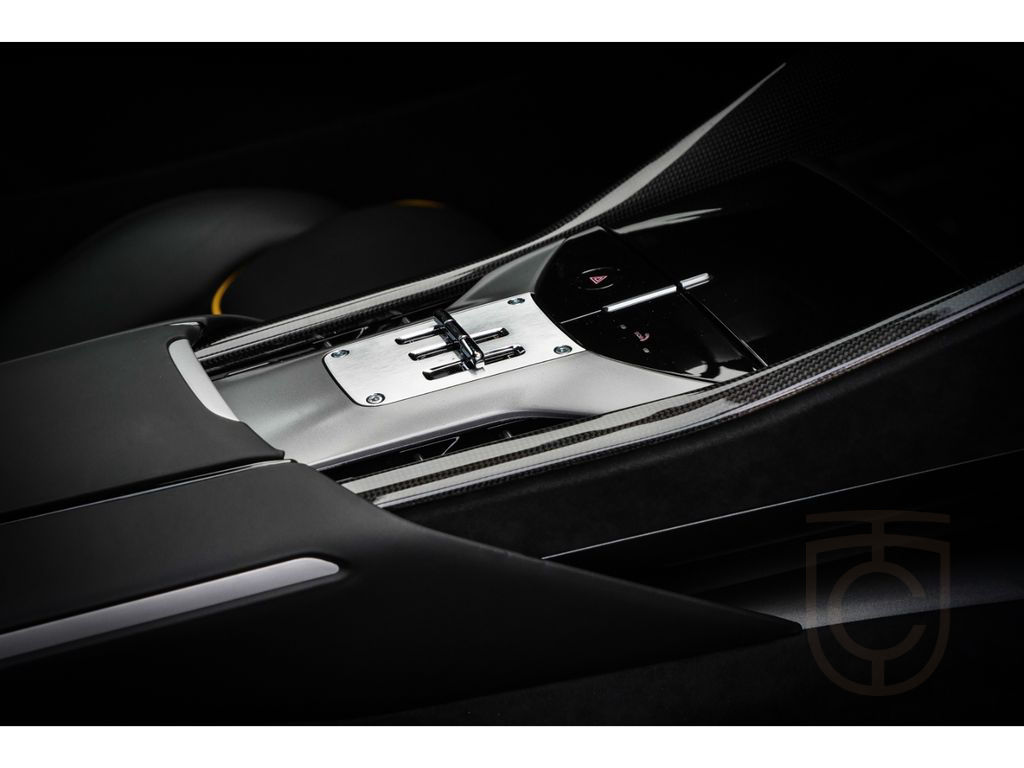 Ferrari Purosangue *Matt*Carbon+LED*Lift*360°*Privacy*