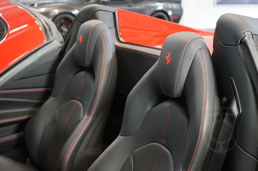 Ferrari F8*SPIDER*LIFT*CARBON*WARRANTY*295.372€ NETTO