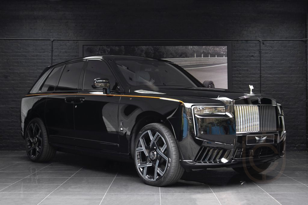 Rolls-Royce Cullinan - BLACK BADGE TRIM - STARLIGHT