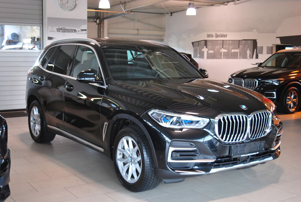 BMW X5 xDrive 40 d xLine NP:102859,-€