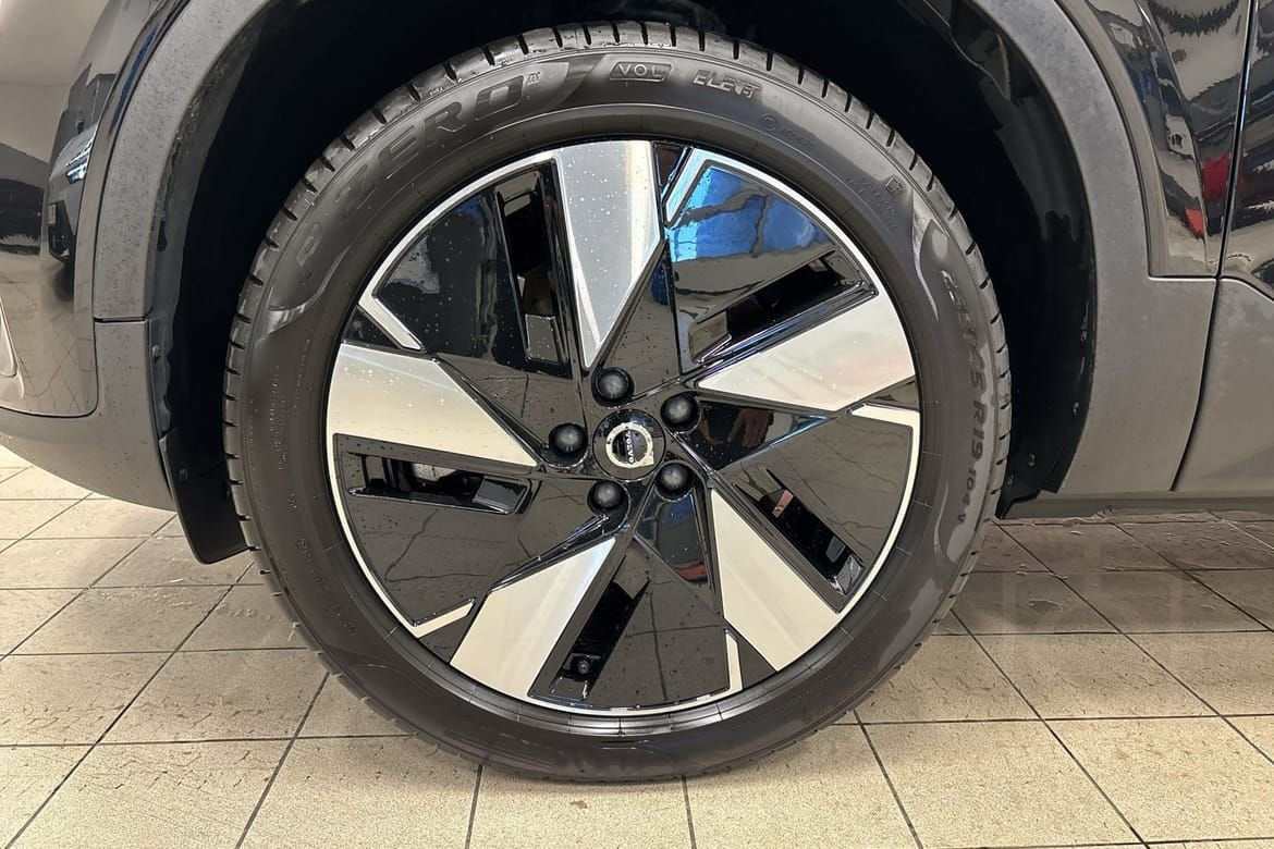 Volvo C40 Recharge Single Motor Extended R. Plus Microtech
