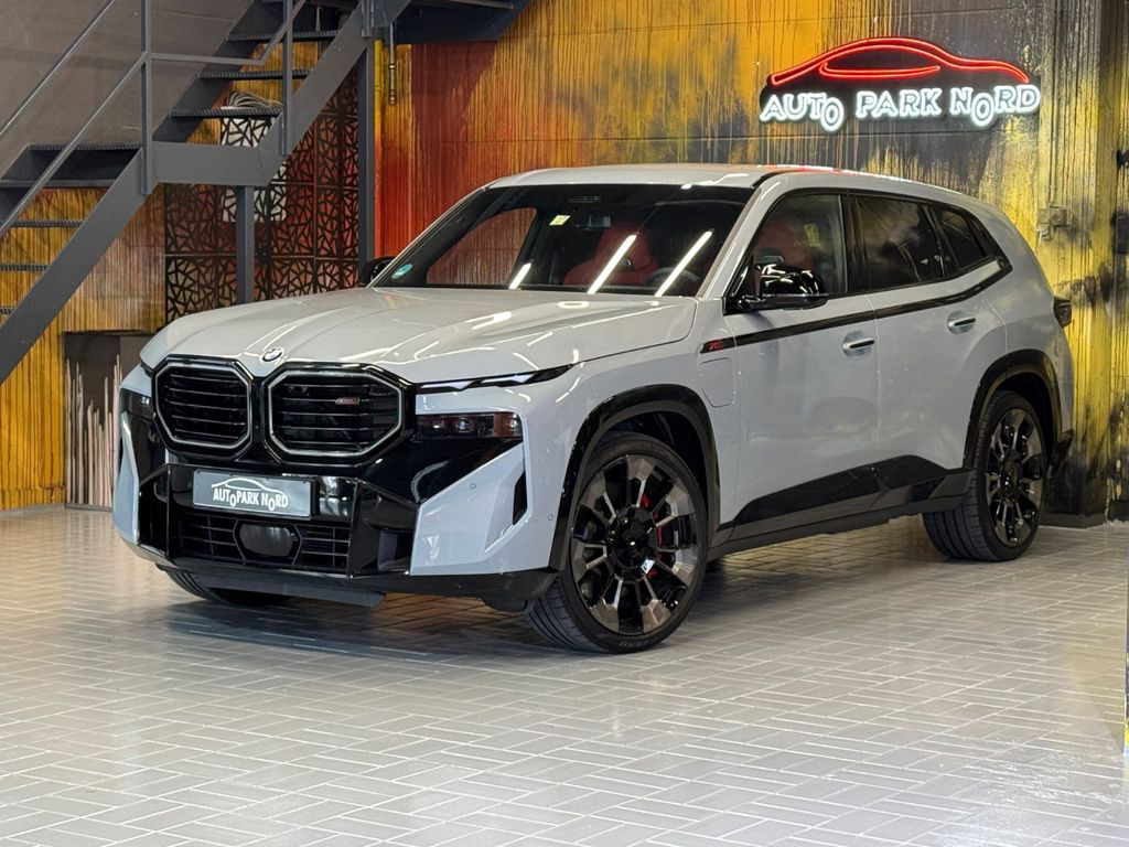 BMW XM Label~BOWERS&WILKIN~HUD~KAMERA 360°~23"