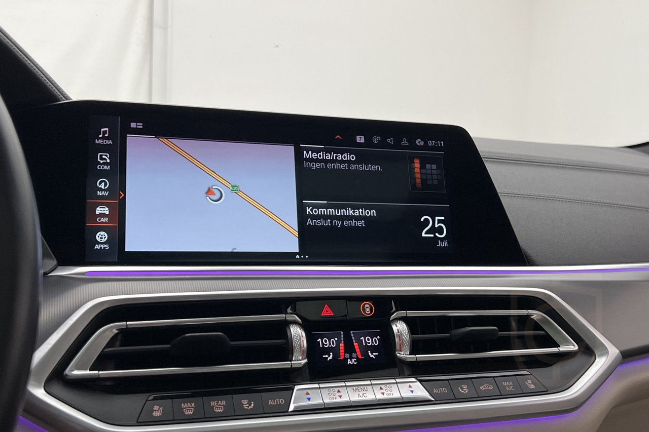 BMW X6 xDrive40i M Sport Pano B&W Sky Komfortstolar 360°