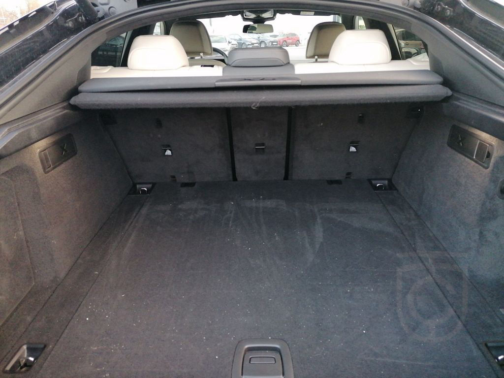 BMW X6 M60i xDrive M Sportpaket Pro HuD AHK Carbon