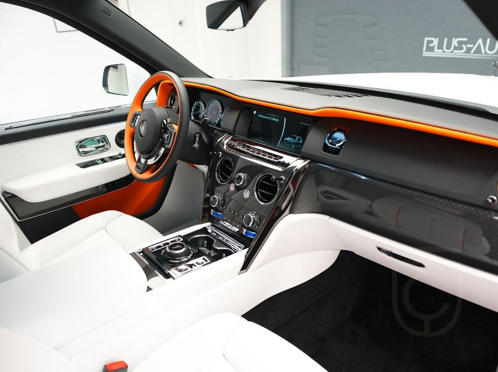 Rolls-Royce Cullinan Black Badge