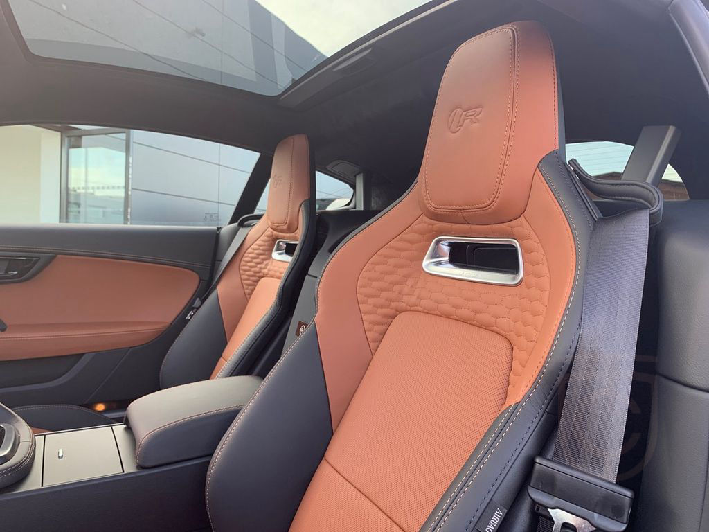 Jaguar F-Type P575 SPICED COPPER EDITION AWD PIXEL-LED