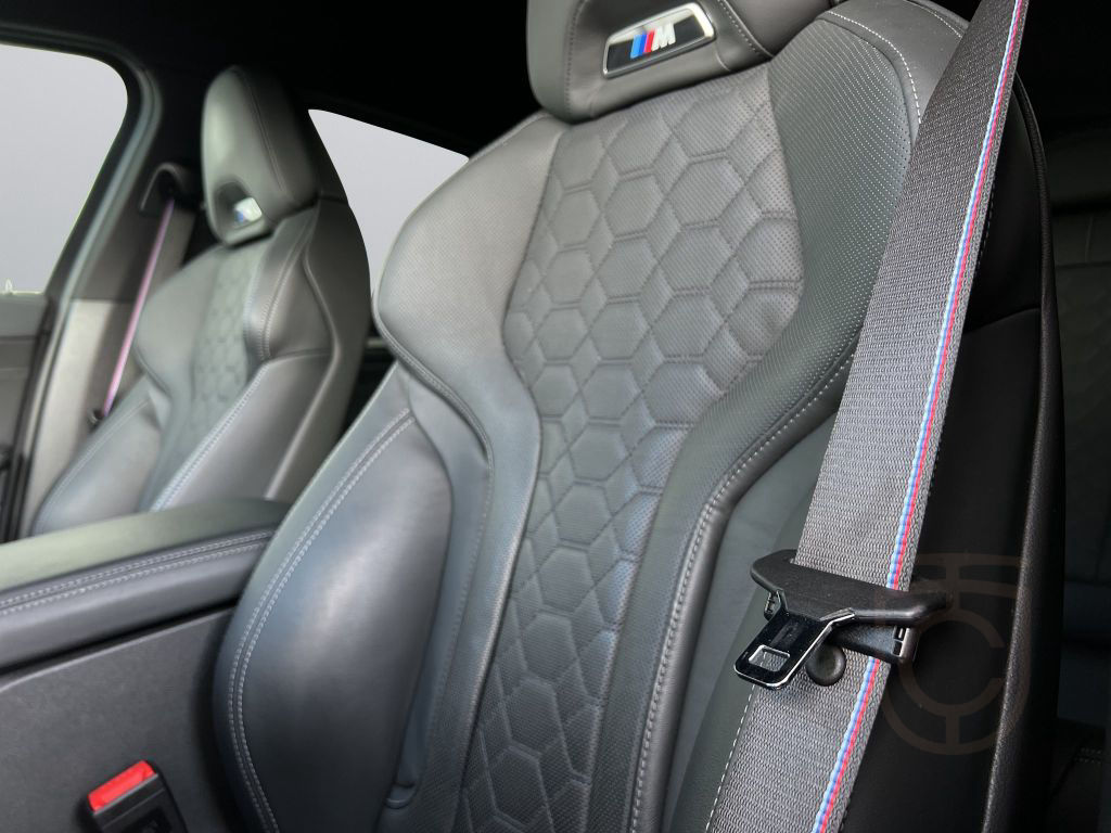 BMW X4 M Competition M-DriversP. NAVI adapLED HUD