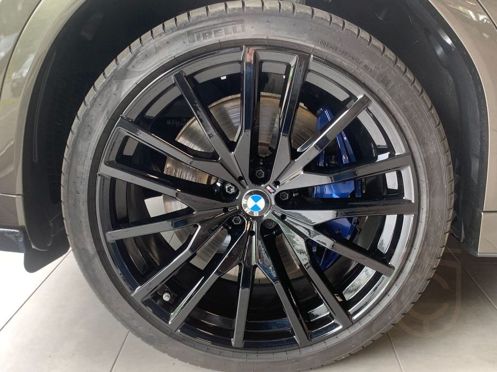 BMW X6 M50 i xDrive M Sport Black Edition H&K HUD Ic
