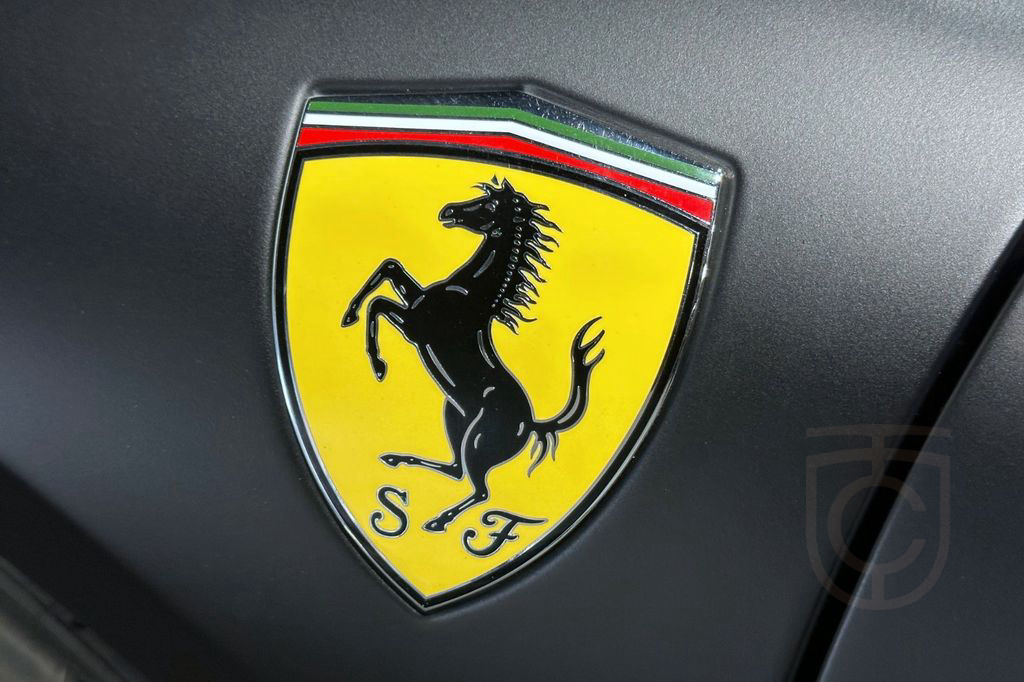 Ferrari SF90 Spider | Lift | LED | Carbon | Racing-Seats