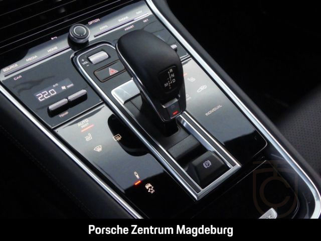 Porsche Panamera 4 E-Hybrid Sport Turismo Platinum Editi