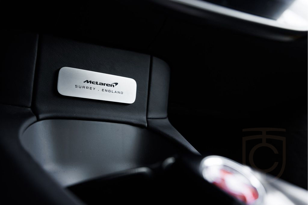 McLaren Artura 3.0 V6 Plug-in | Performance | Black Pack