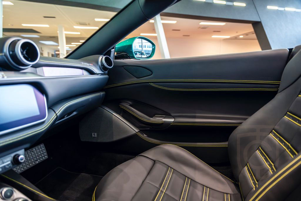 Ferrari PORTOFINO M * VERDE PINO * Disp.*Daytona*JBL*LED
