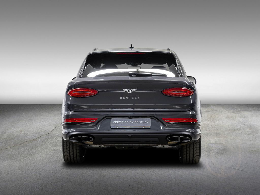 Bentley Bentayga Azure V8 |Black Line|Touring Spec|22" T