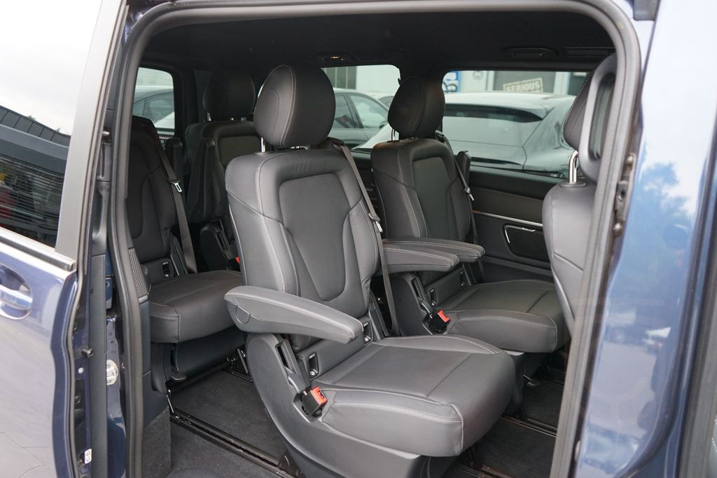 Mercedes-Benz V300d *AMG/NIGHT/STHZ/AIRMATIC/SITZKLIMA/19z