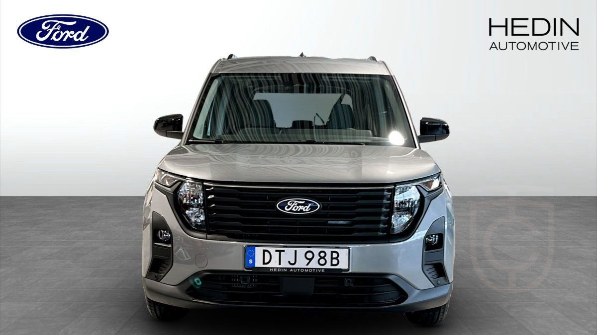 Ford Tourneo Courier Titanium