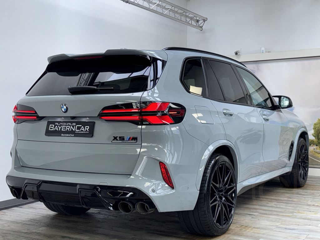 BMW X5 M Competition B&W AHK Panorama Sitzlüftung