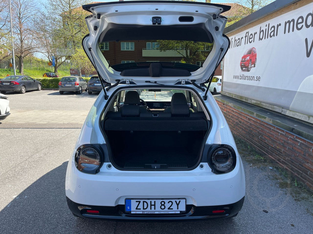 Honda E