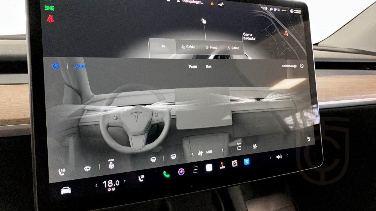 Tesla Model Y Standard Range RWD