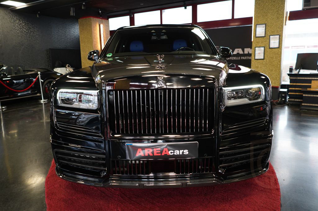 Rolls-Royce Cullinan Black Badge Mansory CARBON TV