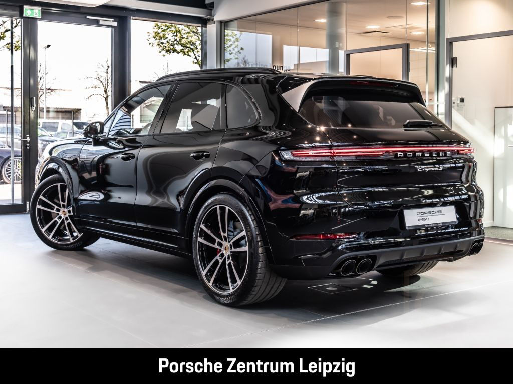 Porsche Cayenne S HD-Matrix InnoDrive PDCC InnoDrive HUD