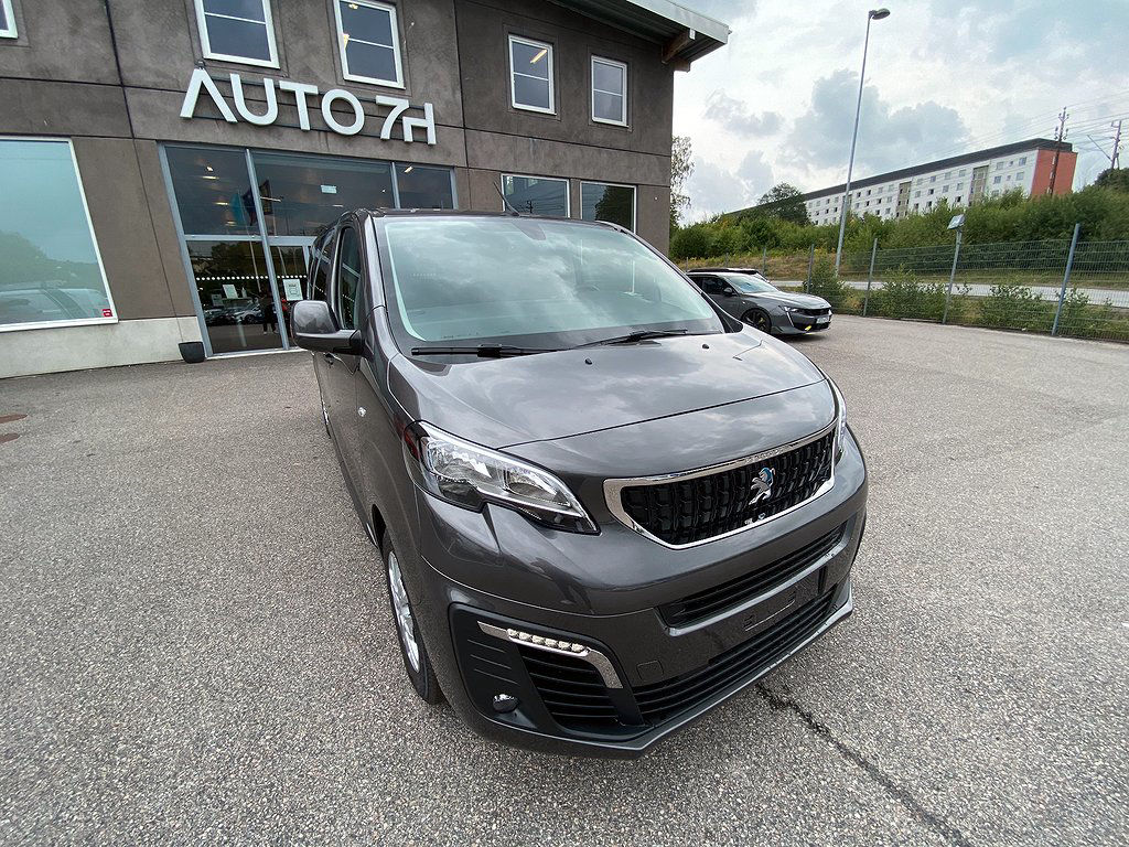 Peugeot Traveller Electric 75kWh | 9-sits