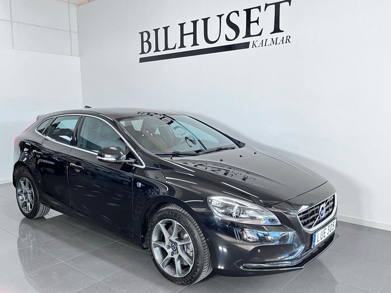 Volvo V40 D4 Momentum, Ocean Race Euro 6 190hk
