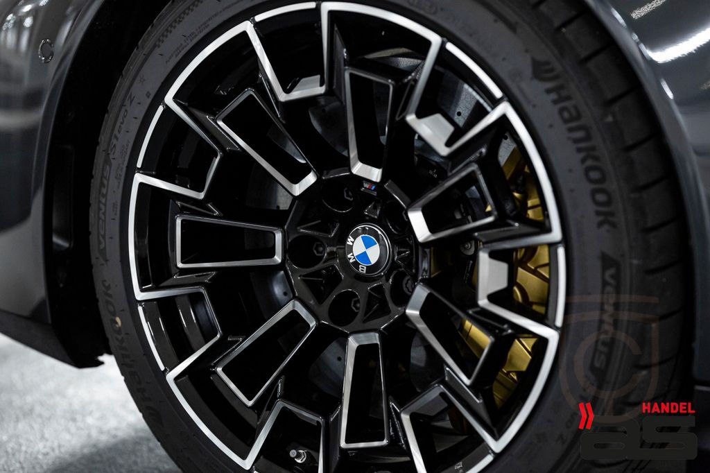 BMW M5 touring Ultimate|Keramik|Carbon|Pano|B&O|21"